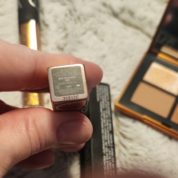 NARS Gold and Brown Lip Balm and Gloss Collection - Picture 4 of 13